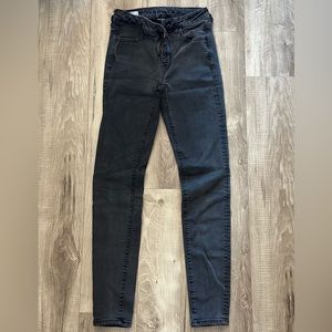 Black stretch skinny jeans